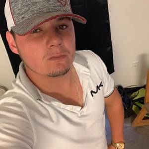 Meet your Posher, Charly